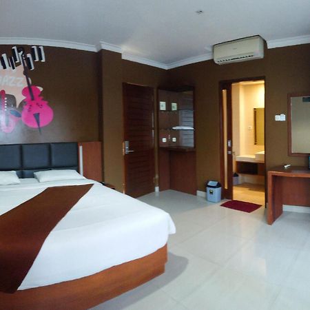Votel Viure Hotel Jogjakarta Maguwo Kültér fotó
