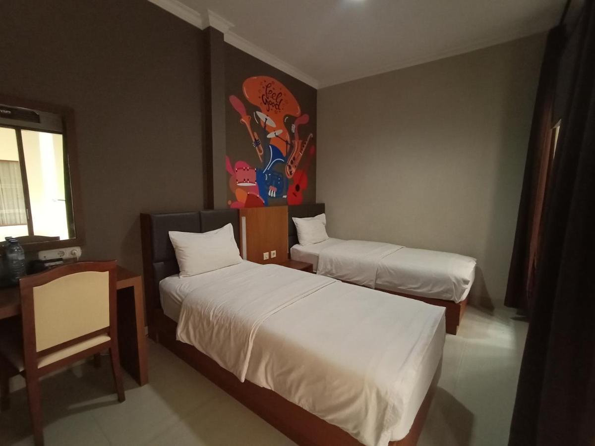Votel Viure Hotel Jogjakarta Maguwo Kültér fotó