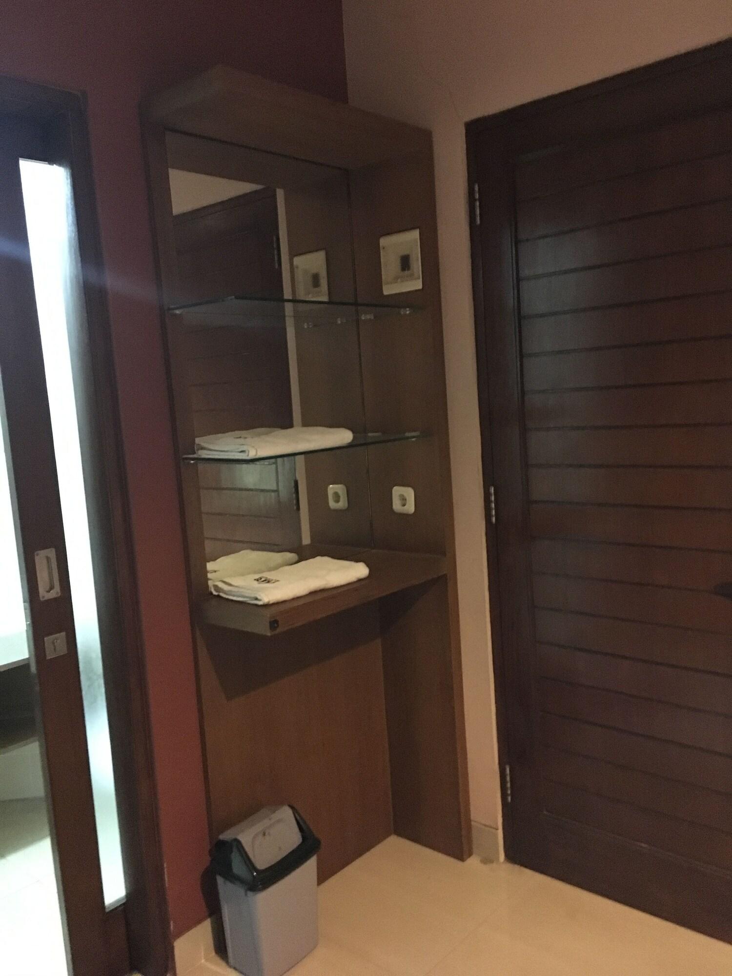 Votel Viure Hotel Jogjakarta Maguwo Kültér fotó
