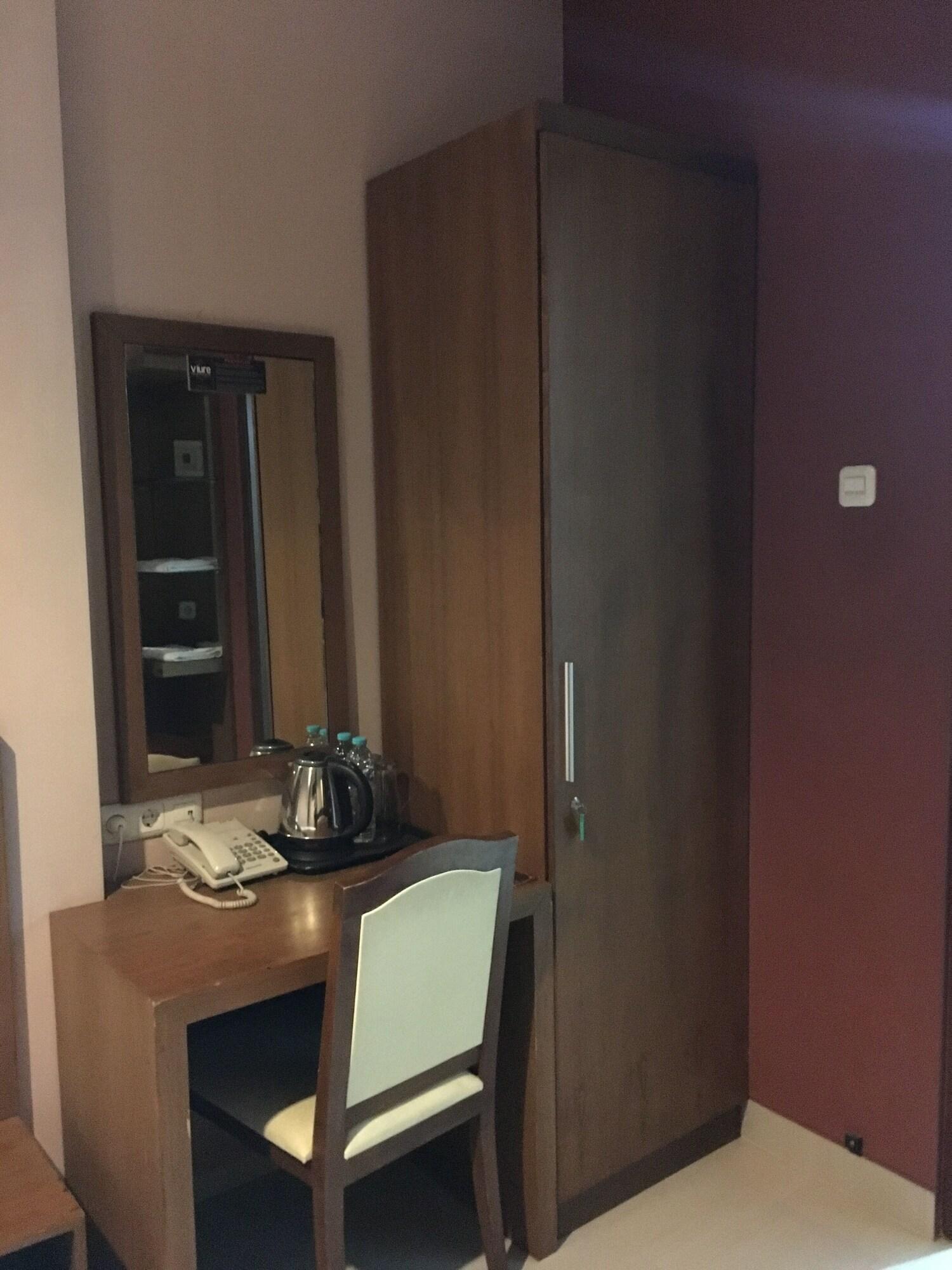 Votel Viure Hotel Jogjakarta Maguwo Kültér fotó