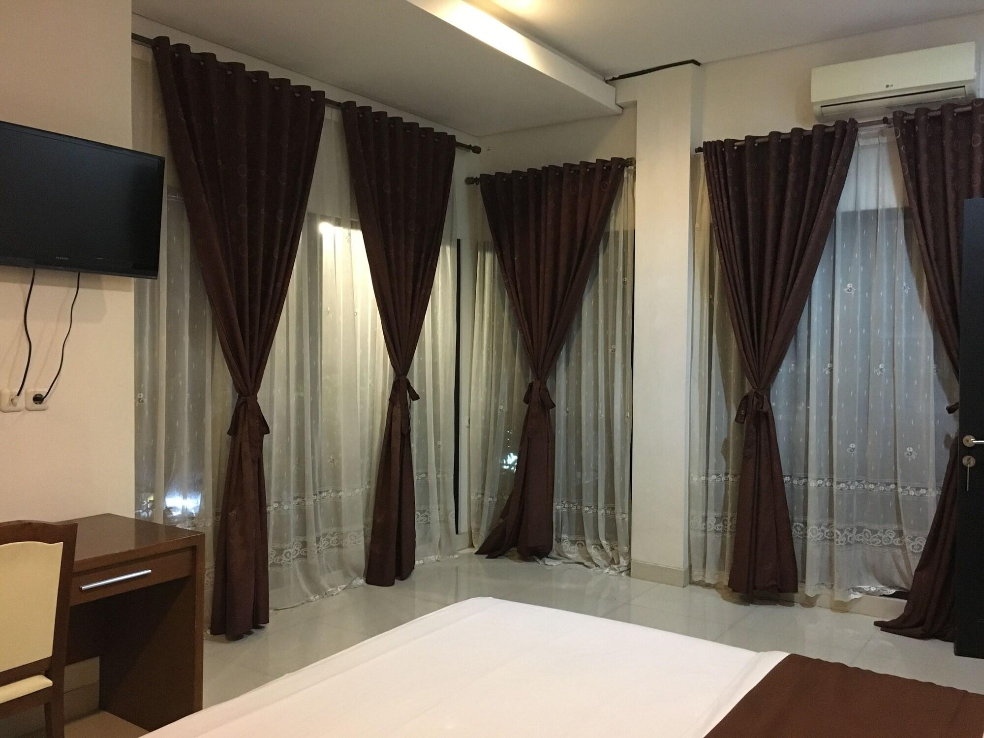 Votel Viure Hotel Jogjakarta Maguwo Kültér fotó