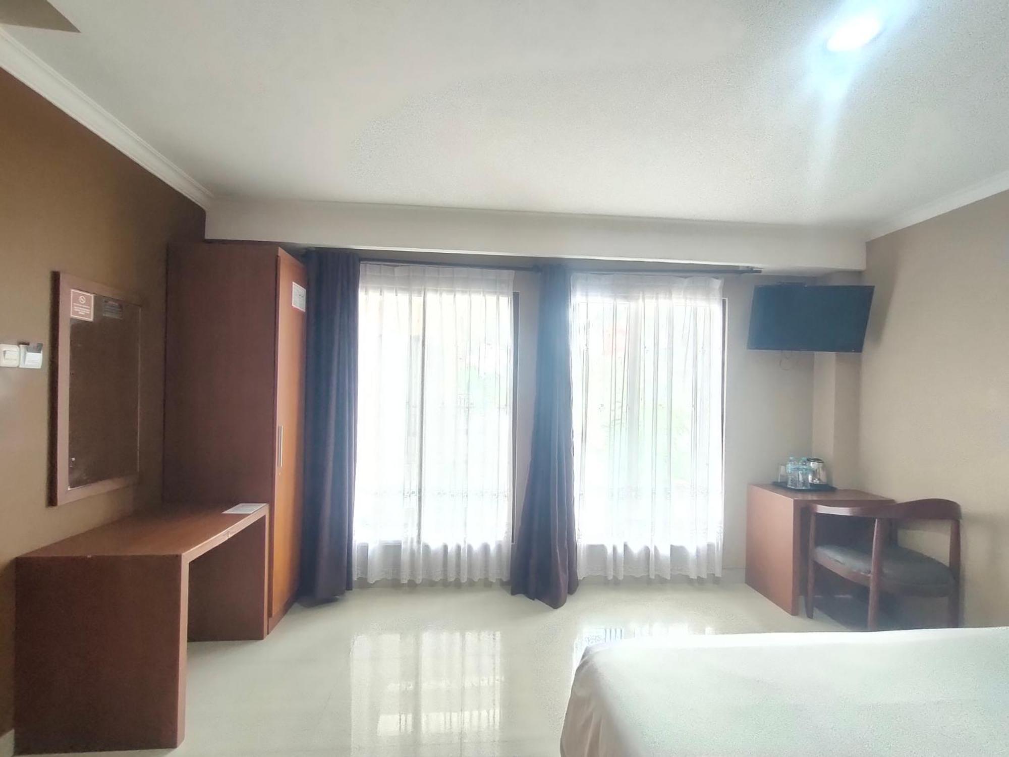 Votel Viure Hotel Jogjakarta Maguwo Kültér fotó